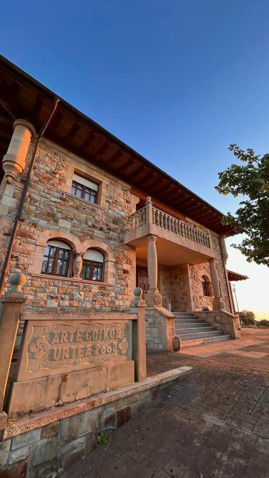 Villa Artegoikoaurdaibai Patrimonio De La Unesco Ibarrangelu Luaran gambar